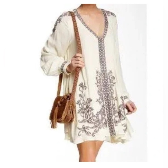 Free People Dresses & Skirts - Free People Embroidered Cream Dress Sz large